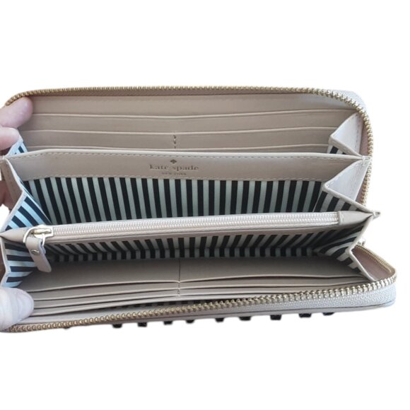 Authentic "Kate Spade" New York Clutch Wallet Leather Logo Zip Around. Linen - Picture 8 of 9